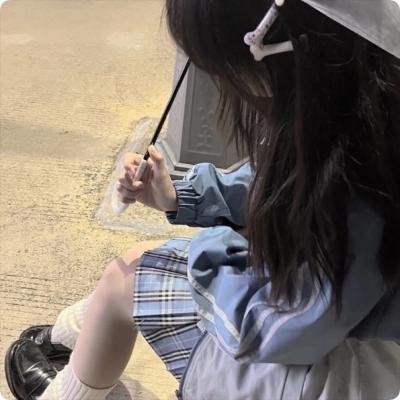 爱尼斯·格林的故事
